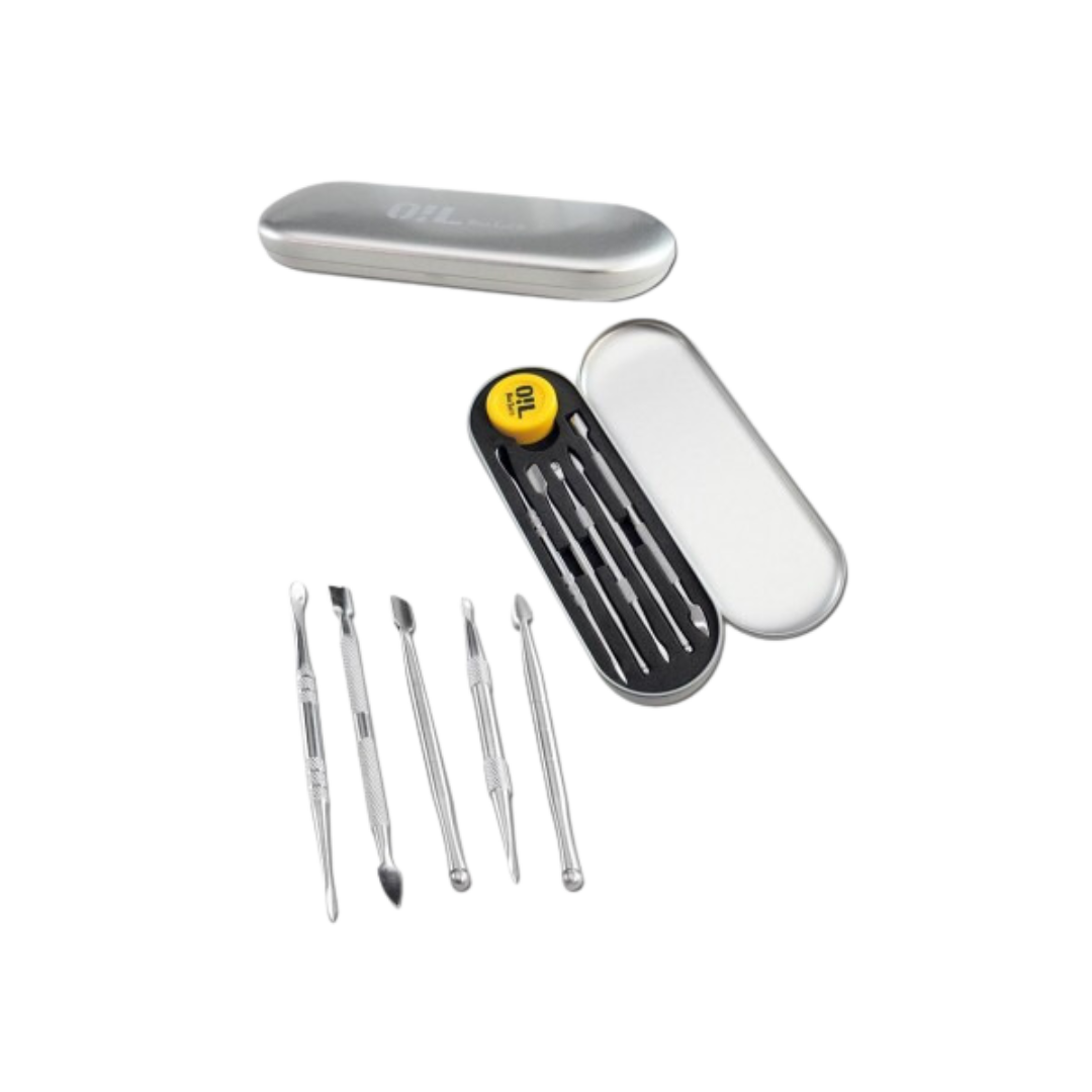 Oil-etui-med-vaerktoejer-5-stk-i-rustfrit-staal-–-dabtool.png