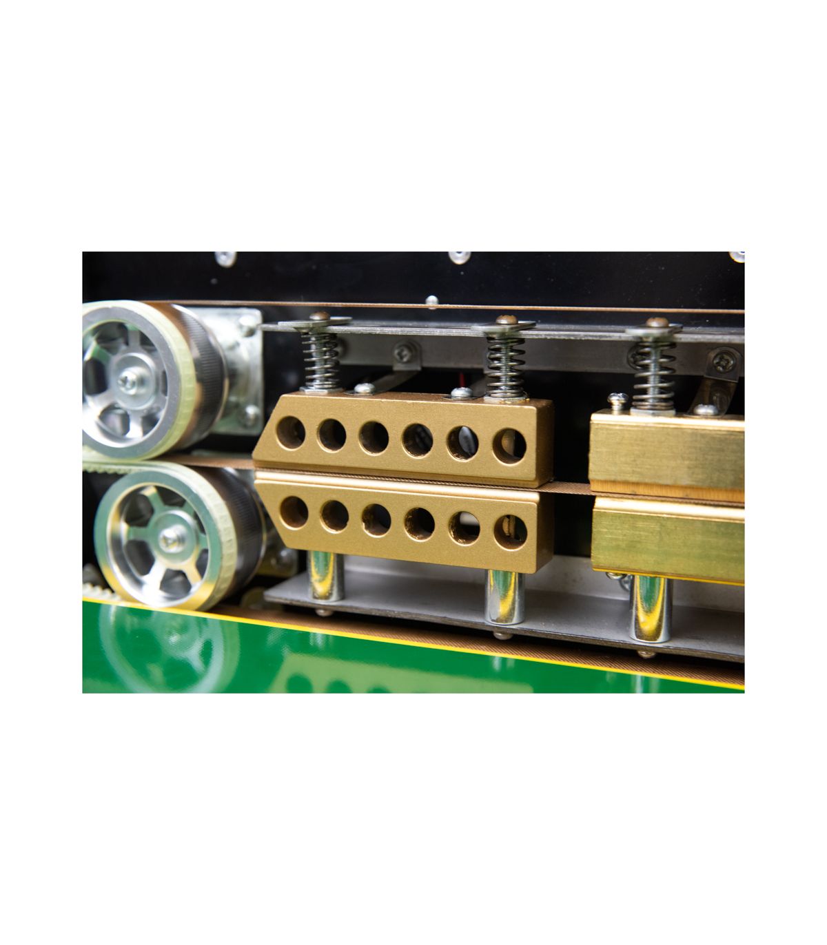 qnubu-automatic-sealer8.jpg
